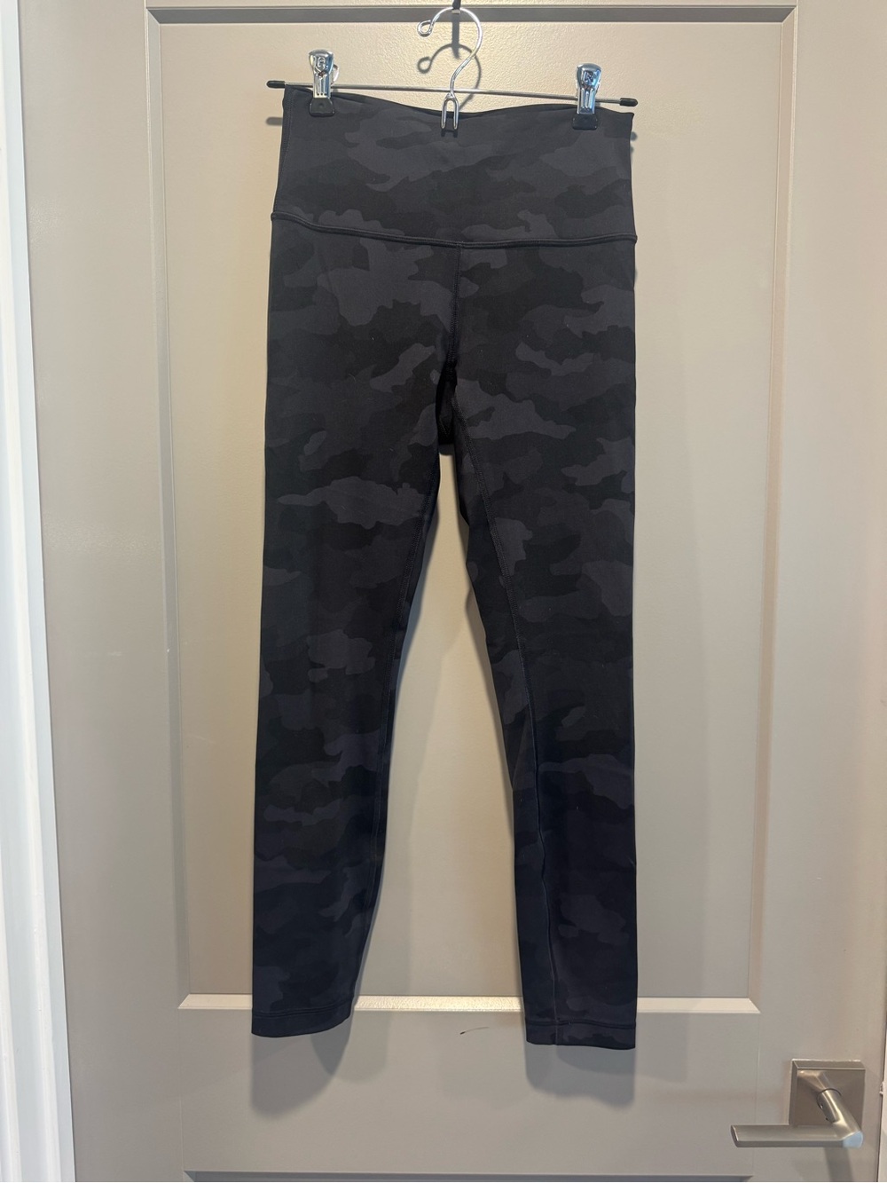lululemon wunder train size 6 25”  Black Camo High-Rise Leggings